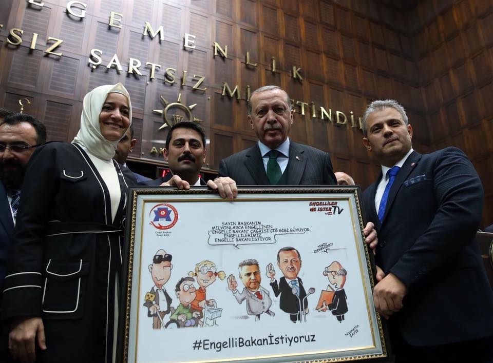 SSD Genel Başkanı Fahri KOL, Cumhurbaşkanı Sn. Recep Tayyip Erdoğan beye Anlamlı bir Tablo Takdim etti.